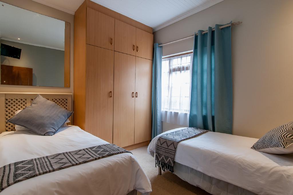 Lenore Guest House Πορτ Ελίζαμπεθ Εξωτερικό φωτογραφία